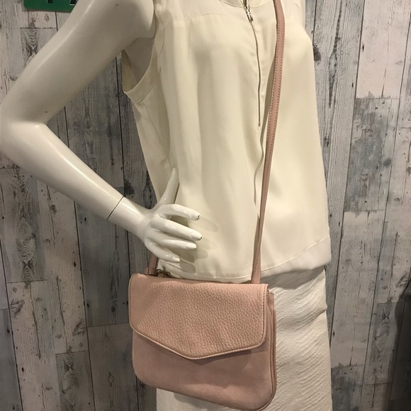 Mode Lux blush colour cross body bag - Picture 2 of 5